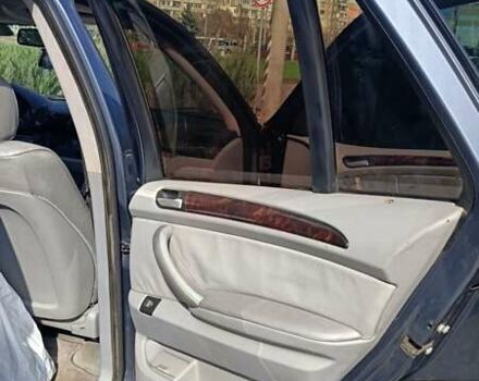 Серый БМВ Х5, объемом двигателя 3 л и пробегом 432 тыс. км за 8500 $, фото 26 на Automoto.ua