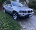 Серый БМВ Х5, объемом двигателя 4.4 л и пробегом 350 тыс. км за 7500 $, фото 1 на Automoto.ua