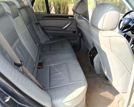 Серый БМВ Х5, объемом двигателя 3 л и пробегом 432 тыс. км за 8500 $, фото 31 на Automoto.ua