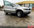 Серый БМВ Х5, объемом двигателя 3 л и пробегом 416 тыс. км за 6500 $, фото 1 на Automoto.ua