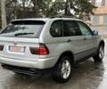 Серый БМВ Х5, объемом двигателя 3 л и пробегом 300 тыс. км за 4300 $, фото 2 на Automoto.ua