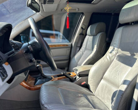 Сірий БМВ Х5, об'ємом двигуна 3 л та пробігом 320 тис. км за 9000 $, фото 6 на Automoto.ua