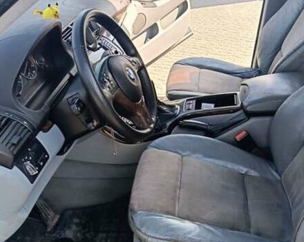 Серый БМВ Х5, объемом двигателя 3 л и пробегом 432 тыс. км за 8500 $, фото 28 на Automoto.ua