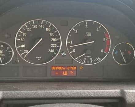 Серый БМВ Х5, объемом двигателя 3 л и пробегом 380 тыс. км за 10600 $, фото 39 на Automoto.ua