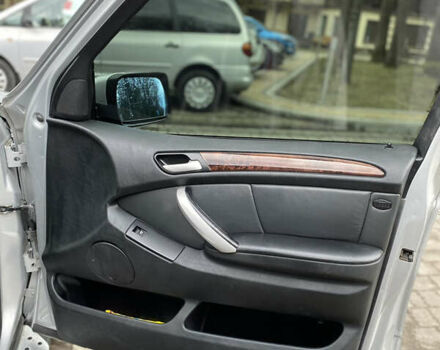 Сірий БМВ Х5, об'ємом двигуна 4.4 л та пробігом 217 тис. км за 8000 $, фото 5 на Automoto.ua