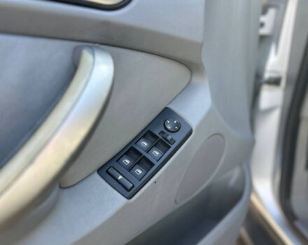 Сірий БМВ Х5, об'ємом двигуна 3 л та пробігом 320 тис. км за 9000 $, фото 7 на Automoto.ua