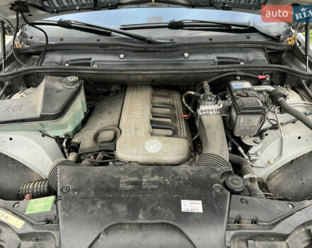 Серый БМВ Х5, объемом двигателя 2.99 л и пробегом 422 тыс. км за 8200 $, фото 17 на Automoto.ua