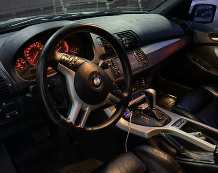 Сірий БМВ Х5, об'ємом двигуна 3 л та пробігом 390 тис. км за 10000 $, фото 7 на Automoto.ua