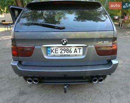 Сірий БМВ Х5, об'ємом двигуна 3 л та пробігом 400 тис. км за 11000 $, фото 3 на Automoto.ua