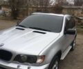 Сірий БМВ Х5, об'ємом двигуна 4 л та пробігом 200 тис. км за 9000 $, фото 1 на Automoto.ua