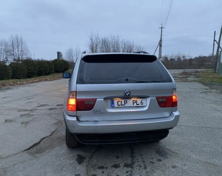 Серый БМВ Х5, объемом двигателя 3 л и пробегом 330 тыс. км за 4799 $, фото 3 на Automoto.ua