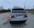 Серый БМВ Х5, объемом двигателя 3 л и пробегом 330 тыс. км за 4799 $, фото 3 на Automoto.ua