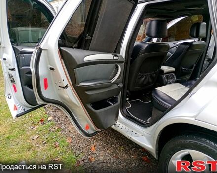 Серый БМВ Х5, объемом двигателя 3 л и пробегом 300 тыс. км за 8000 $, фото 12 на Automoto.ua