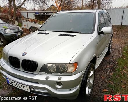 Серый БМВ Х5, объемом двигателя 3 л и пробегом 300 тыс. км за 8000 $, фото 3 на Automoto.ua