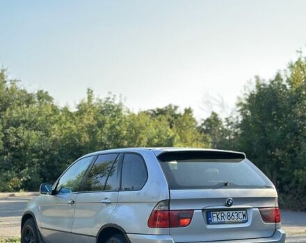 Серый БМВ Х5, объемом двигателя 3 л и пробегом 450 тыс. км за 4000 $, фото 3 на Automoto.ua