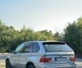 Серый БМВ Х5, объемом двигателя 3 л и пробегом 450 тыс. км за 4000 $, фото 3 на Automoto.ua