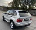 Серый БМВ Х5, объемом двигателя 3 л и пробегом 390 тыс. км за 5500 $, фото 4 на Automoto.ua