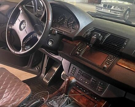 Серый БМВ Х5, объемом двигателя 3 л и пробегом 440 тыс. км за 8100 $, фото 7 на Automoto.ua