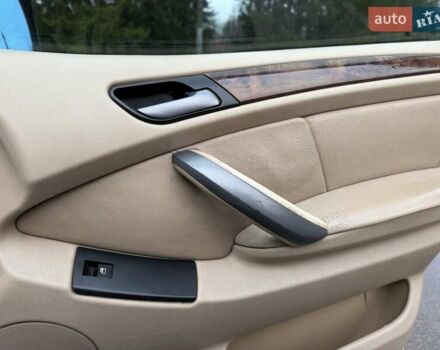 Серый БМВ Х5, объемом двигателя 2.99 л и пробегом 353 тыс. км за 7950 $, фото 22 на Automoto.ua