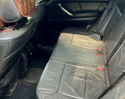 Серый БМВ Х5, объемом двигателя 3 л и пробегом 440 тыс. км за 8100 $, фото 6 на Automoto.ua