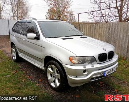 Серый БМВ Х5, объемом двигателя 3 л и пробегом 300 тыс. км за 8000 $, фото 1 на Automoto.ua