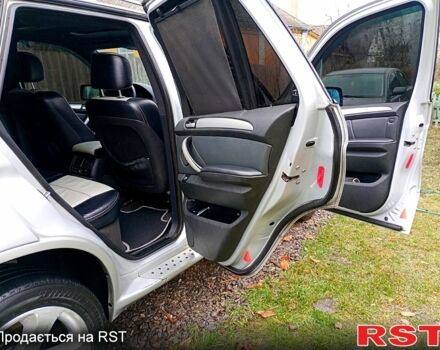 Серый БМВ Х5, объемом двигателя 3 л и пробегом 300 тыс. км за 8000 $, фото 9 на Automoto.ua