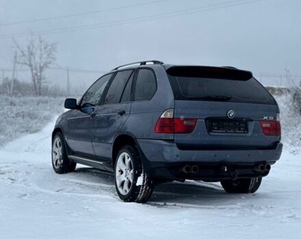 Серый БМВ Х5, объемом двигателя 3 л и пробегом 300 тыс. км за 6000 $, фото 4 на Automoto.ua