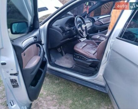 Серый БМВ Х5, объемом двигателя 2.98 л и пробегом 480 тыс. км за 7400 $, фото 6 на Automoto.ua