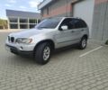 Серый БМВ Х5, объемом двигателя 3 л и пробегом 343 тыс. км за 5000 $, фото 1 на Automoto.ua