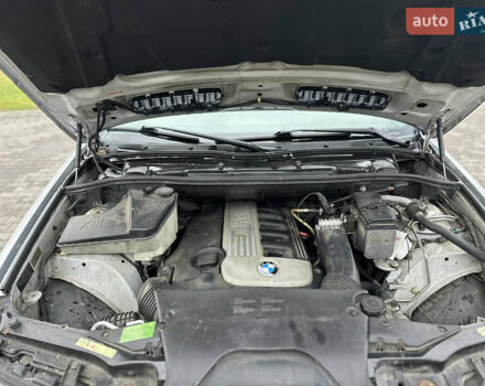 Серый БМВ Х5, объемом двигателя 2.93 л и пробегом 435 тыс. км за 8000 $, фото 20 на Automoto.ua