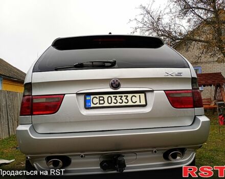 Серый БМВ Х5, объемом двигателя 3 л и пробегом 300 тыс. км за 8000 $, фото 5 на Automoto.ua