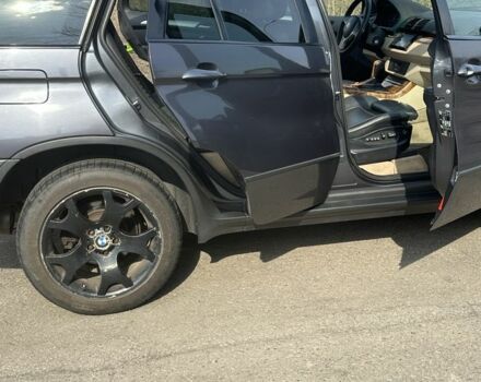 Сірий БМВ Х5, об'ємом двигуна 3 л та пробігом 278 тис. км за 6900 $, фото 2 на Automoto.ua