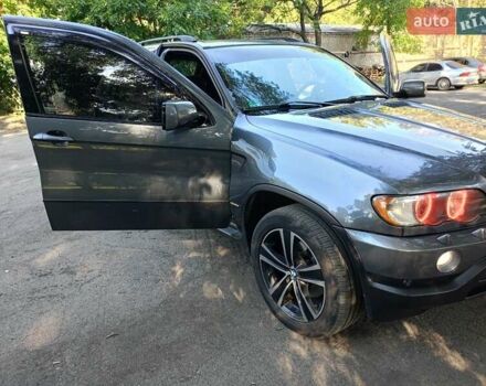 Сірий БМВ Х5, об'ємом двигуна 3 л та пробігом 400 тис. км за 11000 $, фото 5 на Automoto.ua