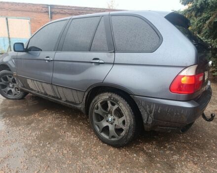 Серый БМВ Х5, объемом двигателя 3 л и пробегом 300 тыс. км за 4700 $, фото 2 на Automoto.ua