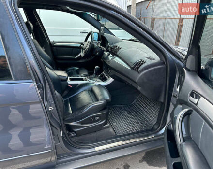 Серый БМВ Х5, объемом двигателя 3 л и пробегом 394 тыс. км за 8500 $, фото 12 на Automoto.ua