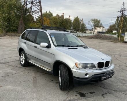 Серый БМВ Х5, объемом двигателя 3 л и пробегом 390 тыс. км за 5500 $, фото 1 на Automoto.ua