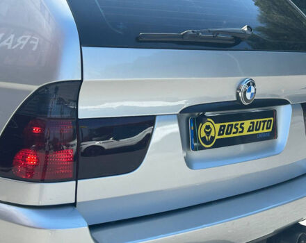 Серый БМВ Х5, объемом двигателя 3 л и пробегом 260 тыс. км за 9700 $, фото 6 на Automoto.ua