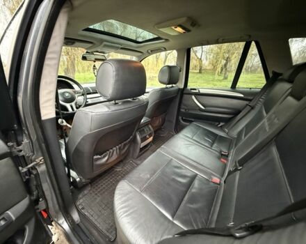 Серый БМВ Х5, объемом двигателя 3 л и пробегом 413 тыс. км за 5500 $, фото 11 на Automoto.ua