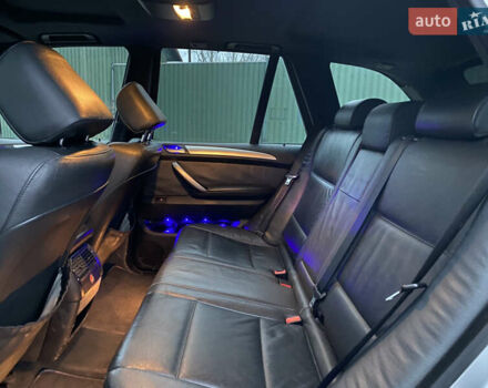 Серый БМВ Х5, объемом двигателя 3 л и пробегом 330 тыс. км за 4799 $, фото 23 на Automoto.ua