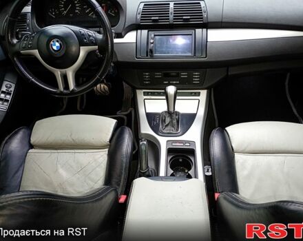 Серый БМВ Х5, объемом двигателя 3 л и пробегом 300 тыс. км за 8000 $, фото 7 на Automoto.ua