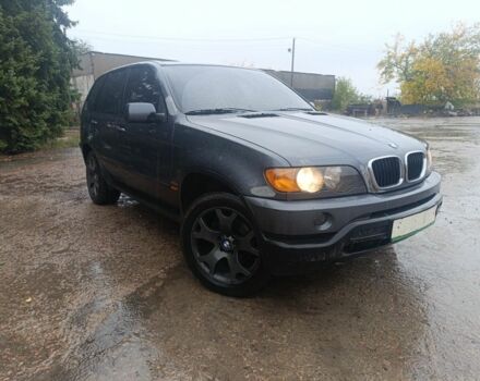 Серый БМВ Х5, объемом двигателя 3 л и пробегом 300 тыс. км за 4700 $, фото 1 на Automoto.ua