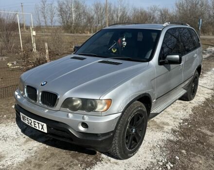 Серый БМВ Х5, объемом двигателя 3 л и пробегом 250 тыс. км за 4500 $, фото 1 на Automoto.ua
