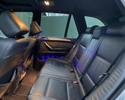 Серый БМВ Х5, объемом двигателя 3 л и пробегом 330 тыс. км за 4799 $, фото 19 на Automoto.ua