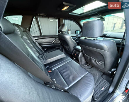 Серый БМВ Х5, объемом двигателя 2.93 л и пробегом 370 тыс. км за 11200 $, фото 12 на Automoto.ua