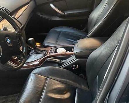 Серый БМВ Х5, объемом двигателя 3 л и пробегом 366 тыс. км за 7500 $, фото 3 на Automoto.ua