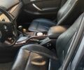 Серый БМВ Х5, объемом двигателя 3 л и пробегом 366 тыс. км за 7500 $, фото 3 на Automoto.ua