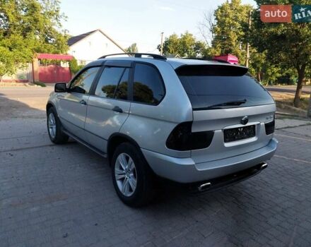 Серый БМВ Х5, объемом двигателя 3 л и пробегом 257 тыс. км за 5400 $, фото 6 на Automoto.ua