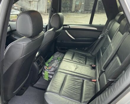 Серый БМВ Х5, объемом двигателя 3 л и пробегом 390 тыс. км за 5500 $, фото 7 на Automoto.ua