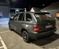 Серый БМВ Х5, объемом двигателя 3 л и пробегом 280 тыс. км за 4300 $, фото 1 на Automoto.ua