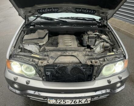 Серый БМВ Х5, объемом двигателя 3 л и пробегом 272 тыс. км за 5700 $, фото 17 на Automoto.ua